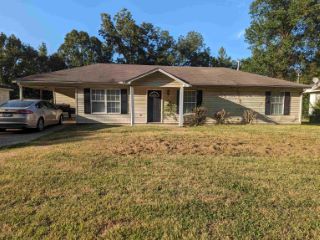 Foreclosed Home - 1771 E CHESTER ST, 38301