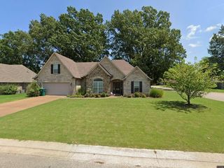 Foreclosed Home - 6 MALLORY DR, 38305