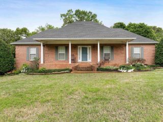 Foreclosed Home - 50 SUMMERVIEW DR, 38305