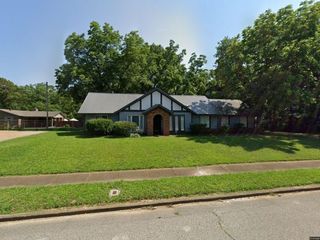 Foreclosed Home - 125 GREENFIELD DR, 38305