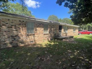 Foreclosed Home - 91 HUGHES DR, 38305