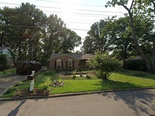 Foreclosed Home - 21 GRANDVIEW DR, 38305