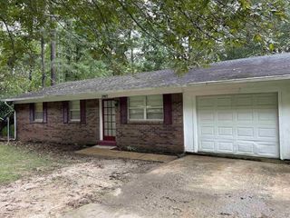 Foreclosed Home - 2983 CHRISTMASVILLE RD, 38305