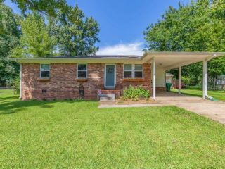 Foreclosed Home - 191 HOLIDAY DR, 38305