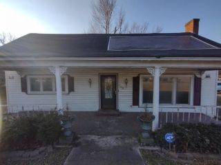 Foreclosed Home - 169 W MAIN ST, 38310