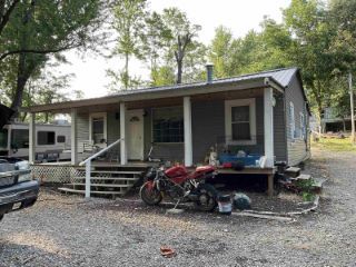 Foreclosed Home - 142 ERNEST PASCHALL RD, 38330