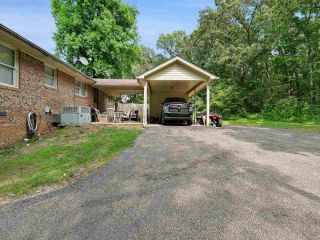 Foreclosed Home - 827 SAND ROAD CIR, 38340