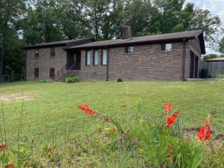 Foreclosed Home - 6552 HIGHWAY 104 W, 38348