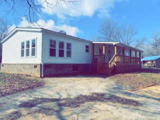 Foreclosed Home - 455 PLEASANT HILL RD, 38351