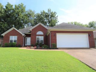 Foreclosed Home - 154 REED CIR, 38355