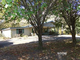 Foreclosed Home - 220 LOWERY RD, 38356