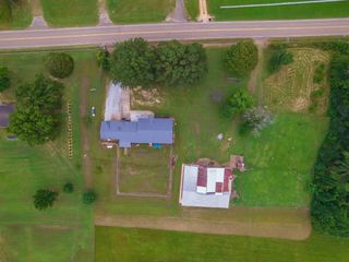 Foreclosed Home - 8809 HIGHWAY 22 S, 38357