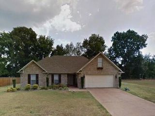Foreclosed Home - 5979 CREEKSIDE DR, 38358