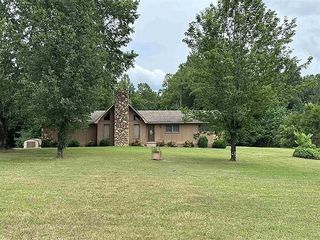 Foreclosed Home - 4524 BIBLE HILL RD, 38363
