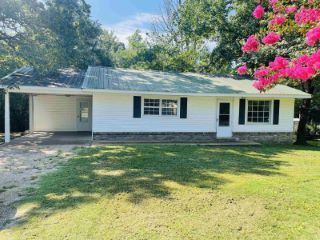 Foreclosed Home - 1420 RICH RD, 38372