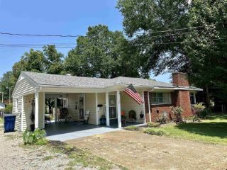 Foreclosed Home - 245 SUTTON ST, 38372