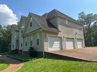 Foreclosed Home - 65 PARKER WAY, 38372