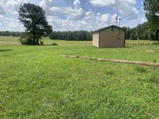 Foreclosed Home - 1558 CONNIE SMITH RD, 38375