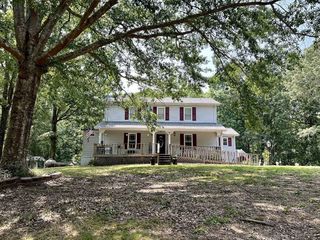Foreclosed Home - 2195 HIGGINBOTTOM RD, 38375