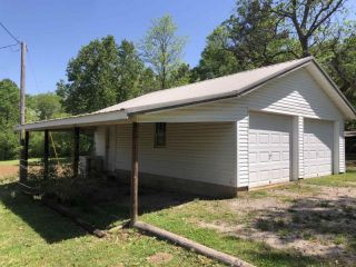 Foreclosed Home - 292 MICHIE PEBBLE HILL RD, 38379