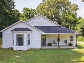Foreclosed Home - 77 LANEVIEW CONCORD RD, 38382