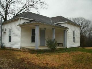 Foreclosed Home - 2040 WILDERSVILLE RD, 38388