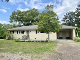 Foreclosed Home - 1845 UPTONVILLE RD, 38392