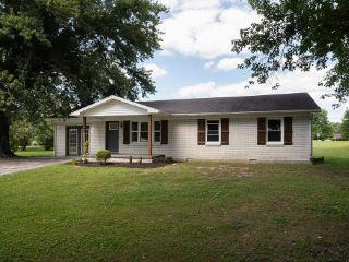 Foreclosed Home - 3657 PIPPIN RD, 38501