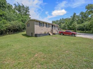 Foreclosed Home - 88 QUINLAND LAKE RD, 38506