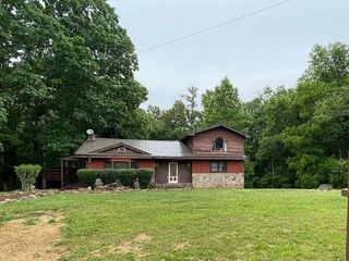 Foreclosed Home - 252 OLD HOMESTEAD HWY, 38555