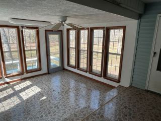 Foreclosed Home - 220 OLD GATEWOOD FORD RD, 38556