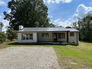 Foreclosed Home - 1119 W COVE RD, 38556