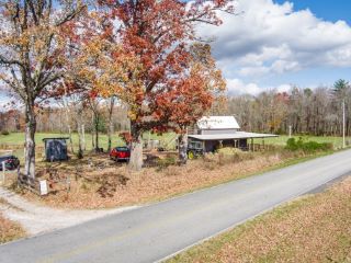 Foreclosed Home - 1248 BANNER SPRINGS RD, 38556