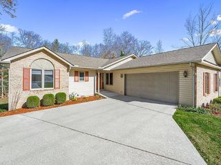 Foreclosed Home - 152 FOREST HILL DR, 38558