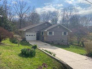 Foreclosed Home - 121 JASPER DR, 38558