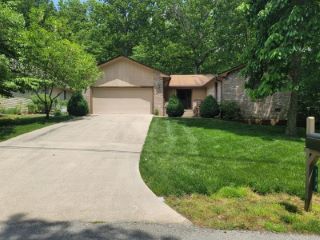 Foreclosed Home - 104 LAKESIDE DR, 38558