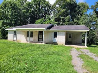 Foreclosed Home - 193 SCHELLEY RD, 38562