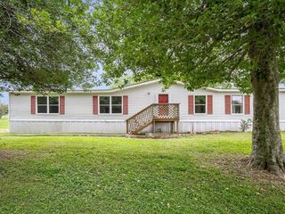 Foreclosed Home - 2820 MCCOINSVILLE RD, 38562