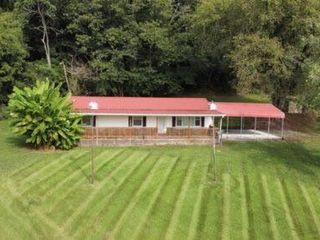 Foreclosed Home - 989 BIG BOTTOM RD, 38562