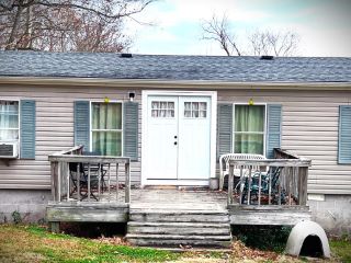Foreclosed Home - 873 GREENWOOD RIDGE RD, 38562