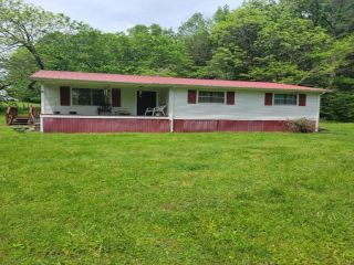 Foreclosed Home - 358 GREENBRIAR RD, 38568