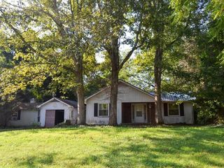 Foreclosed Home - 12229 HIGHWAY 70 N, 38571