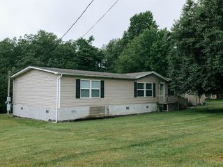 Foreclosed Home - 17401 HIGHWAY 70 N, 38574