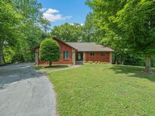 Foreclosed Home - 8 ADMIRAL POINT DR, 38581