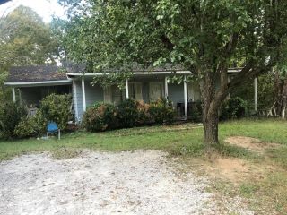Foreclosed Home - 2079 PINE BLUFF RD, 38581