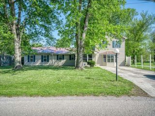 Foreclosed Home - 777 LOVEJOY RD, 38583