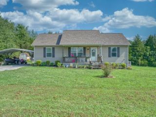 Foreclosed Home - 1010 TOLLISONTOWN RD, 38583
