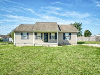 Foreclosed Home - 141 TRISTEN LN, 38583