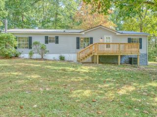 Foreclosed Home - 906 FRAZIER RD, 38583