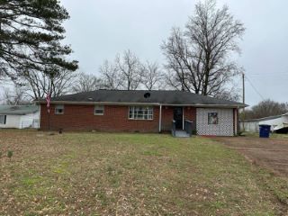 Foreclosed Home - 890 RIPLEY AVE, 38603